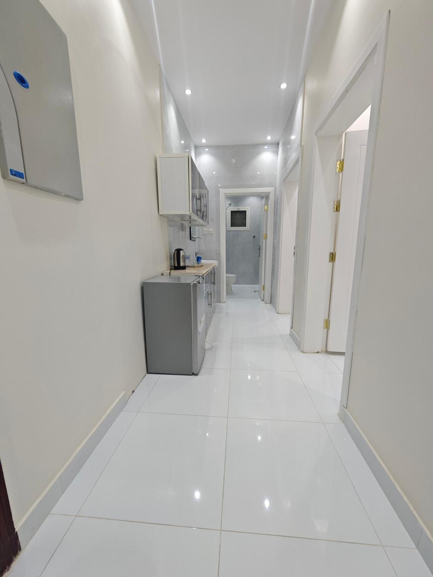 Yaqoot Al Madina Suites Al Awali Exteriér fotografie